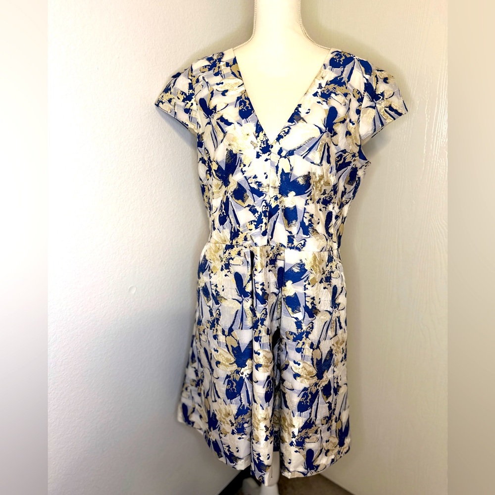 Vince Camuto Feminine Party Dress Size 16